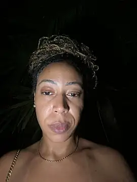 Snapshot of dianagolley420 chatting on March 2025 01:22:01 AM dianagolley420 online show from March 2025 01:22:01 AM