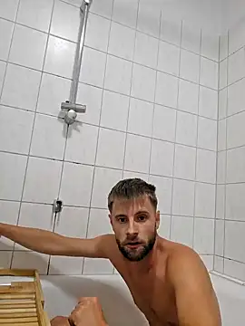 ademandjulia online show from September 2025 08:01:02 PM