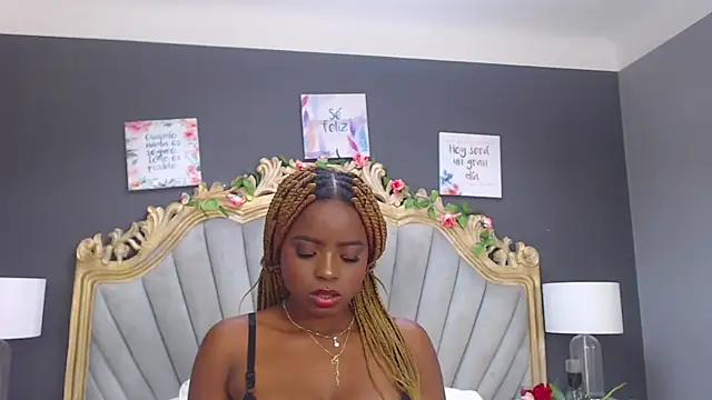 LindaBird online show from February 2025 09:16:01 PM