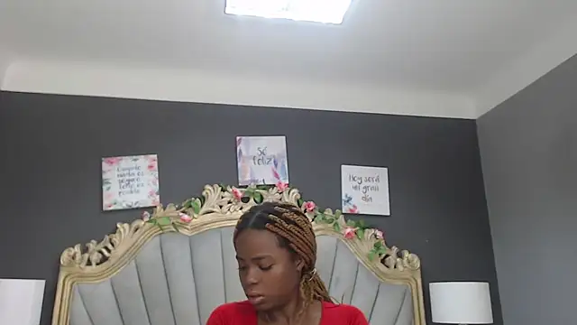 LindaBird online show from March 2025 11:27:02 AM