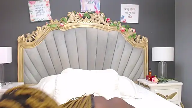 LindaBird online show from March 2025 05:36:01 PM