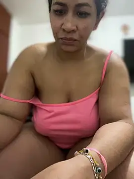 Carola-Ross online show from February 2026 06:00:02 PM