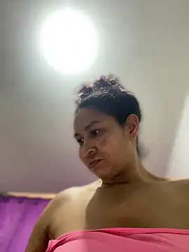 Carola-Ross online show from March 2026 04:08:01 PM