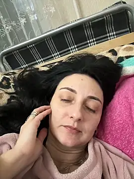 Snapshot of Miroslava1247 chatting on February 2025 07:52:01 PM Miroslava1247 online show from February 2025 07:52:01 PM