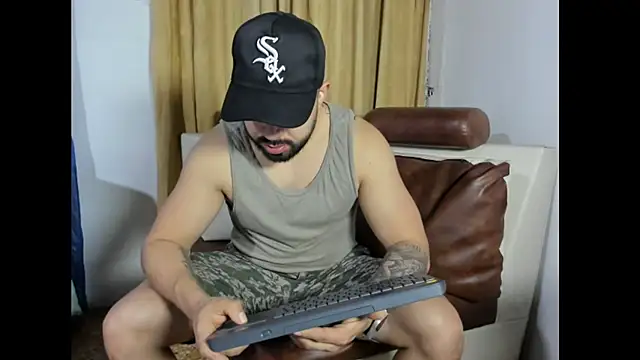 mikeblaree online show from October 2025 02:41:01 PM