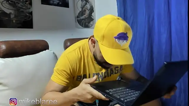 mikeblaree online show from November 2025 03:25:02 PM