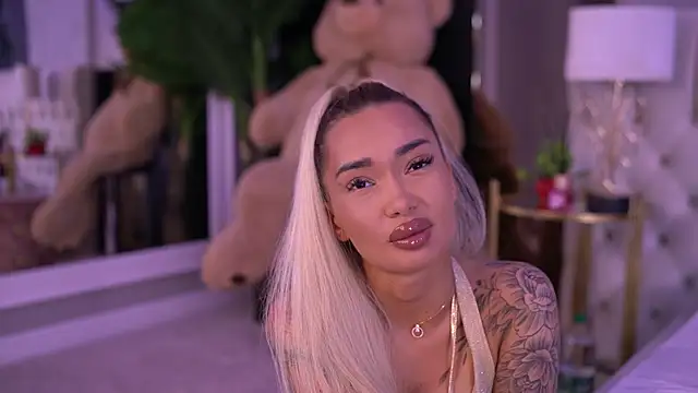 SashaFerrera online show from September 2025 06:41:02 PM