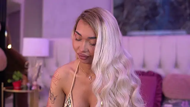 SashaFerrera online show from September 2025 06:20:01 PM