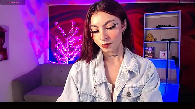 katellyrose online show from February 2025 11:30:01 AM