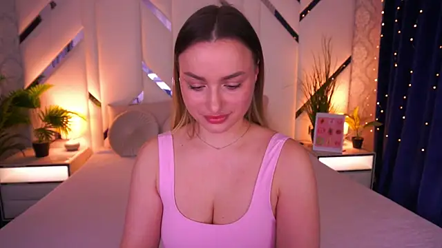 LindsieGreyy online show from February 2026 08:34:02 AM