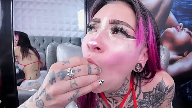 miss   angel online show from October 2025 06:06:01 PM