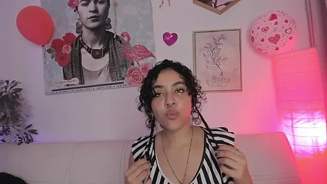 Dhalila  online show from February 2025 01:40:02 AM