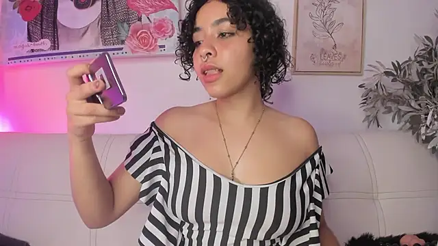 Dhalila  online show from March 2025 01:32:02 AM