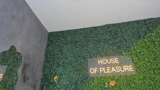 Snapshot of emmiily_z chatting on February 2025 11:24:02 PM emmiily z online show from February 2025 11:24:02 PM