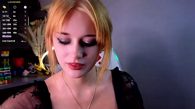 Hisoka akerley online show from September 2025 04:39:01 PM