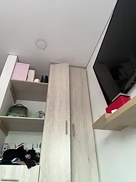 KarolVega- online show from February 2025 04:11:02 PM