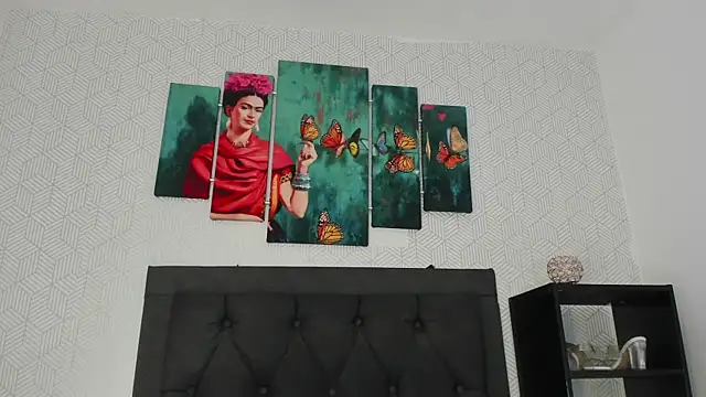 Selena fox7 online show from October 2025 03:28:02 AM