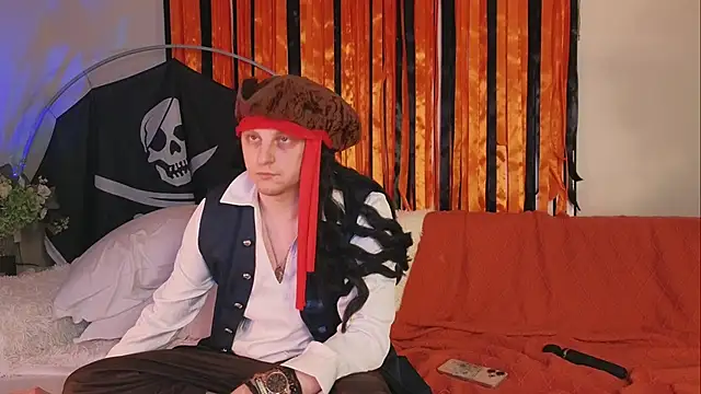 Saint Vicious online show from October 2025 08:11:02 PM