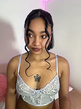 Snapshot of Lynda_Bonnie chatting on May 2026 12:21:02 PM Lynda Bonnie online show from May 2026 12:21:02 PM