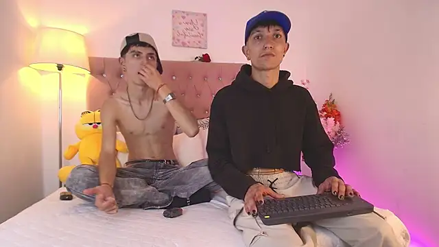 Snapshot of MaikyCooper chatting on February 2025 11:15:02 PM MaikyCooper online show from February 2025 11:15:02 PM