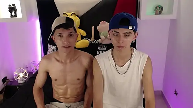 Snapshot of MaikyCooper chatting on February 2025 07:34:01 AM MaikyCooper online show from February 2025 07:34:01 AM