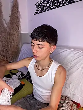 Snapshot of MaikyCooper chatting on September 2025 08:45:02 PM MaikyCooper online show from September 2025 08:45:02 PM