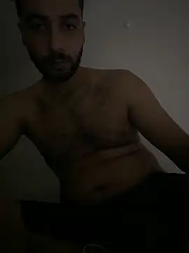 Snapshot of OutsizedPistol chatting on October 2025 01:16:02 AM OutsizedPistol online show from October 2025 01:16:02 AM