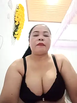 Snapshot of Baby-bigtits2024 chatting on February 2025 12:43:02 PM Baby-bigtits2024 online show from February 2025 12:43:02 PM