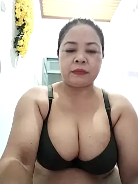 Snapshot of Baby-bigtits2024 chatting on September 2025 10:25:01 PM Baby-bigtits2024 online show from September 2025 10:25:01 PM