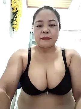 Snapshot of Baby-bigtits2024 chatting on October 2025 01:34:02 PM Baby-bigtits2024 online show from October 2025 01:34:02 PM