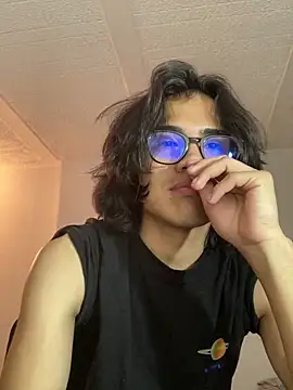 shadowsofgarden online show from March 2025 01:14:02 AM