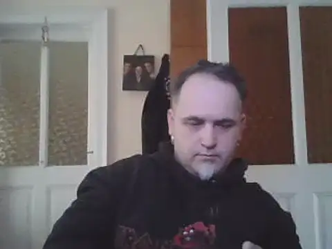 Snapshot of Szolga10 chatting on February 2025 01:52:02 PM Szolga10 online show from February 2025 01:52:02 PM