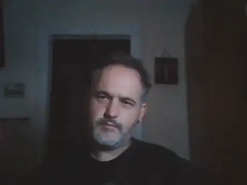 Snapshot of Szolga10 chatting on September 2025 05:01:02 PM Szolga10 online show from September 2025 05:01:02 PM