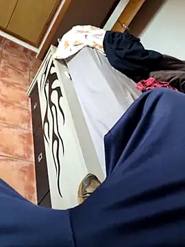 mikeee6538 online show from December 2025 02:22:01 PM