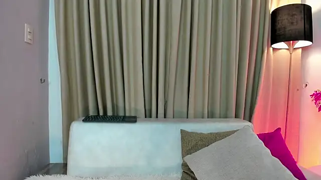 MiaHertz online show from March 2025 11:58:02 PM