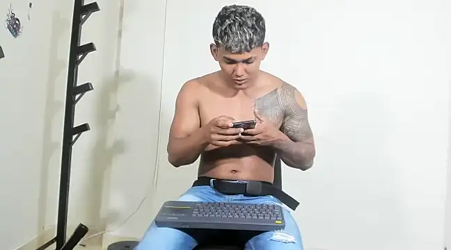 Blackhot000 online show from March 2025 04:56:02 PM