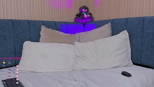 elizabeth 20 online show from March 2025 10:26:01 PM