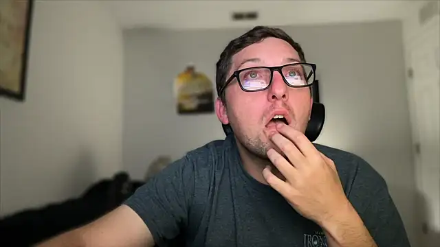 Milflover96 online show from October 2025 02:32:01 AM