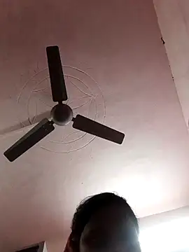 Snapshot of Hot_couple493 chatting on February 2025 02:09:02 AM Hot couple493 online show from February 2025 02:09:02 AM