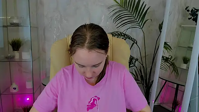 Lika 0ne online show from April 2026 11:02:02 AM