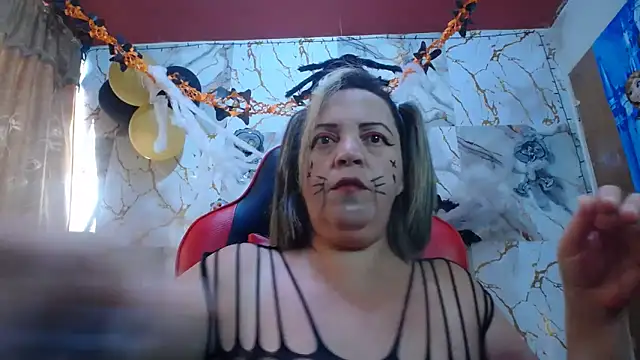 alina maturehot online show from October 2025 09:16:02 PM