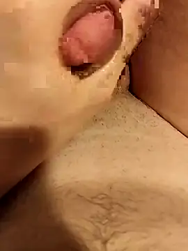 jojolecochon1 online show from March 2025 04:00:02 PM