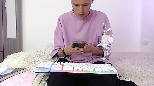 duo peludoo online show from October 2025 06:10:02 PM