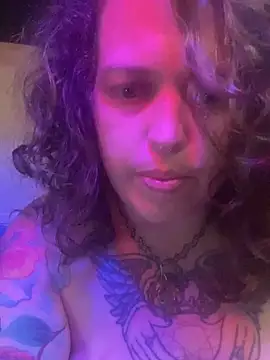 favoritestepsis online show from November 2025 05:49:01 PM