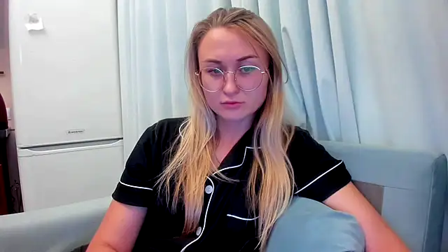 your Goddess Eva online show from September 2025 07:17:02 PM