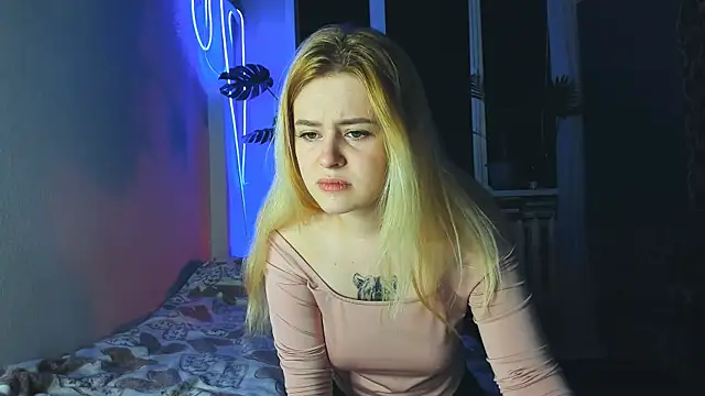 Snapshot of Alexa_Pirs chatting on February 2025 02:44:02 PM Alexa Pirs online show from February 2025 02:44:02 PM