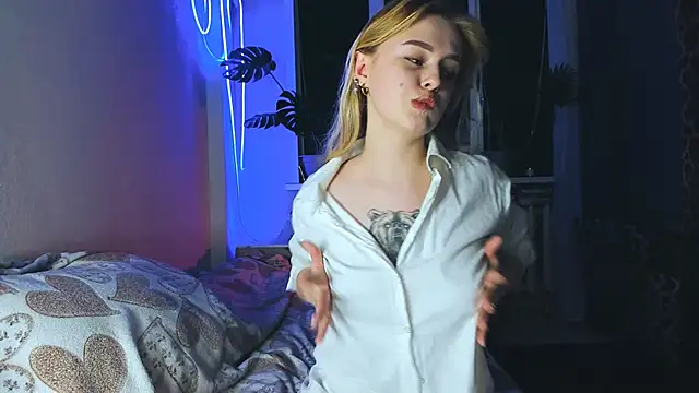 Snapshot of Alexa_Pirs chatting on February 2025 08:42:01 PM Alexa Pirs online show from February 2025 08:42:01 PM