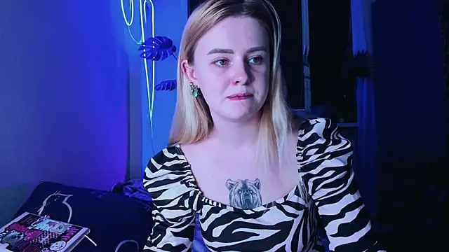 Snapshot of Alexa_Pirs chatting on March 2025 11:15:02 PM Alexa Pirs online show from March 2025 11:15:02 PM