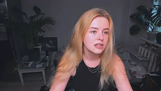 Snapshot of Alexa_Pirs chatting on September 2025 03:01:01 PM Alexa Pirs online show from September 2025 03:01:01 PM