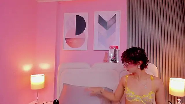 linda sofi   online show from February 2025 07:48:02 PM